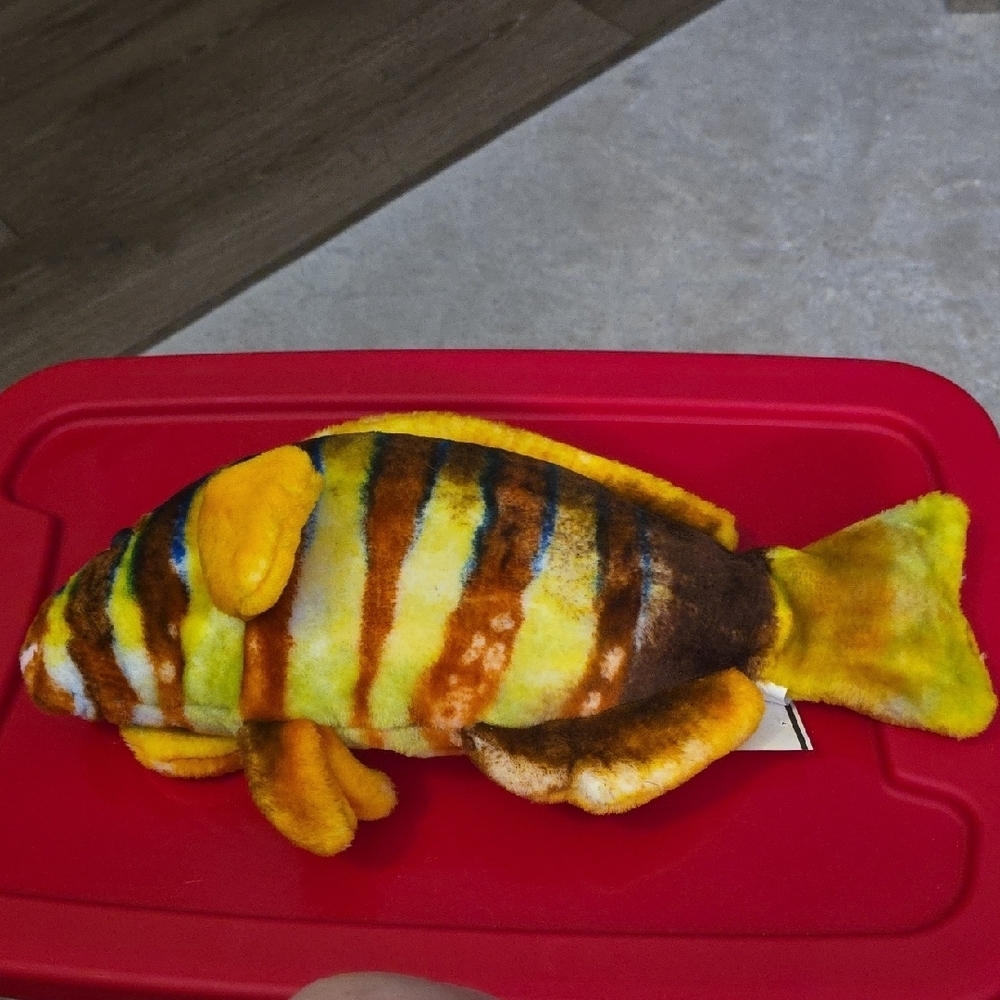 (J3) Colorful Fish Plush Toy - Picture 1 of 3